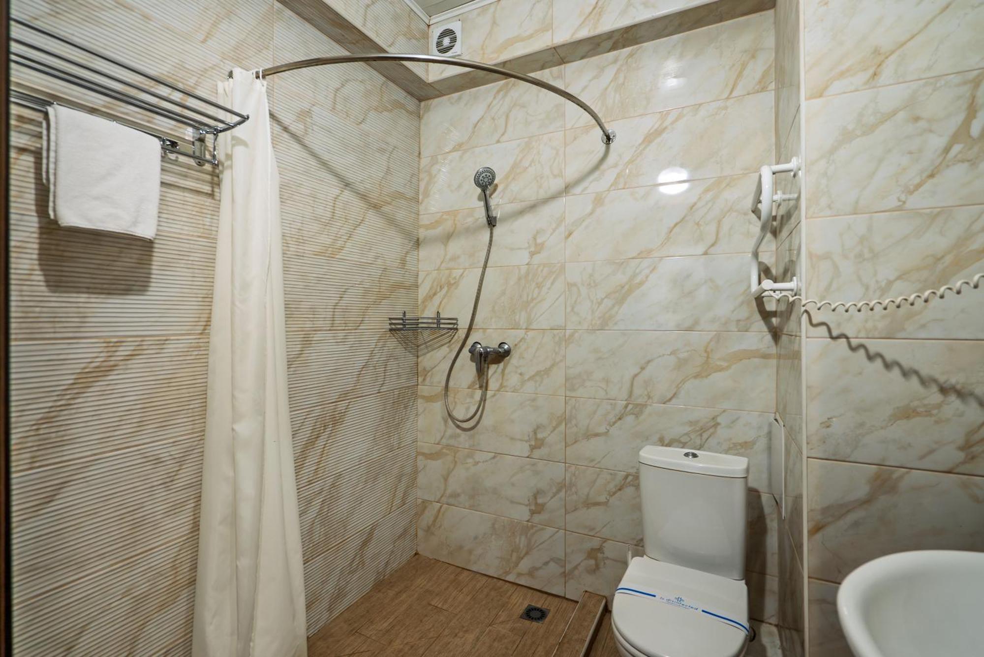 Congress Hotel Verhovina Petropavlovskaya Borshchagovka Εξωτερικό φωτογραφία