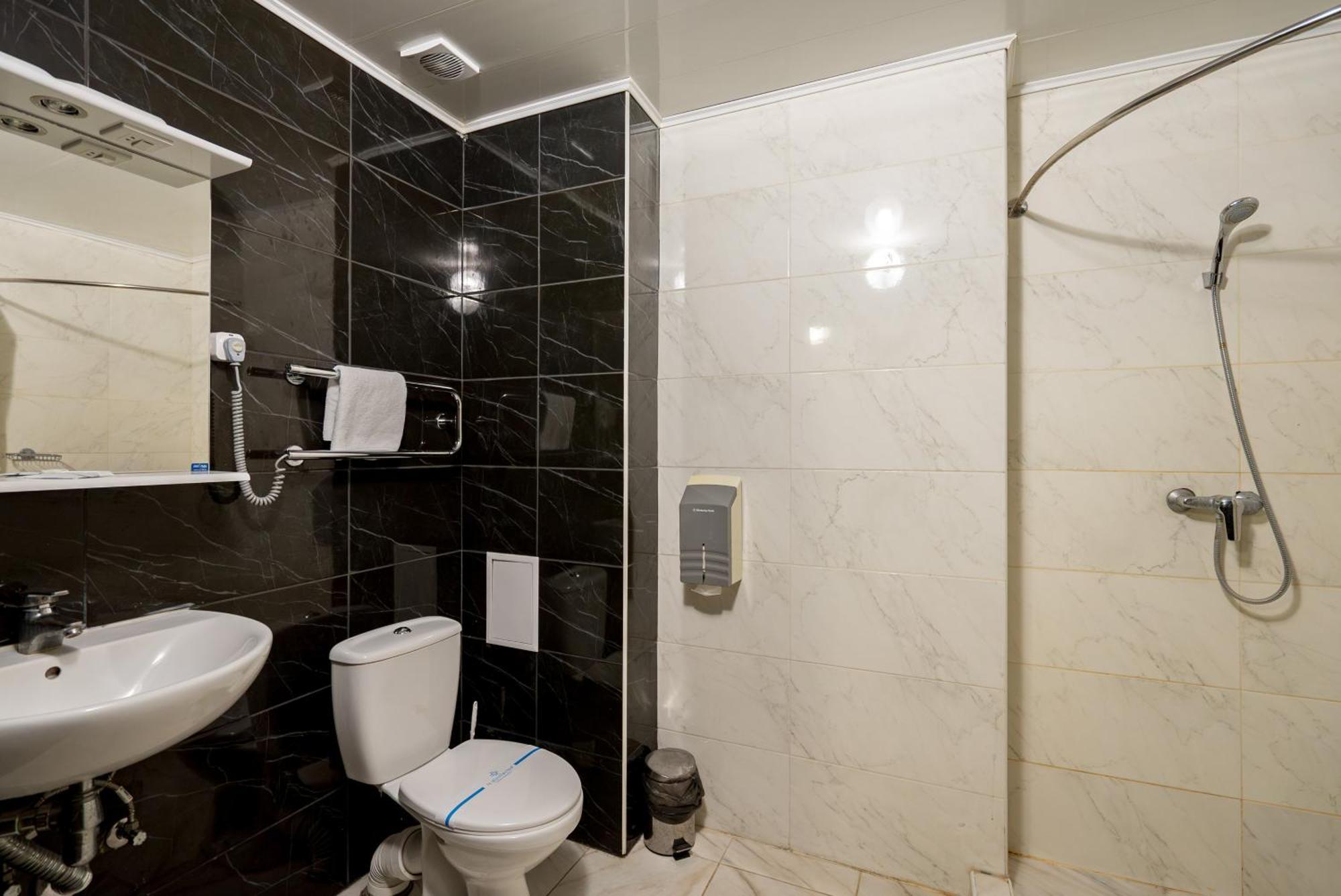 Congress Hotel Verhovina Petropavlovskaya Borshchagovka Εξωτερικό φωτογραφία