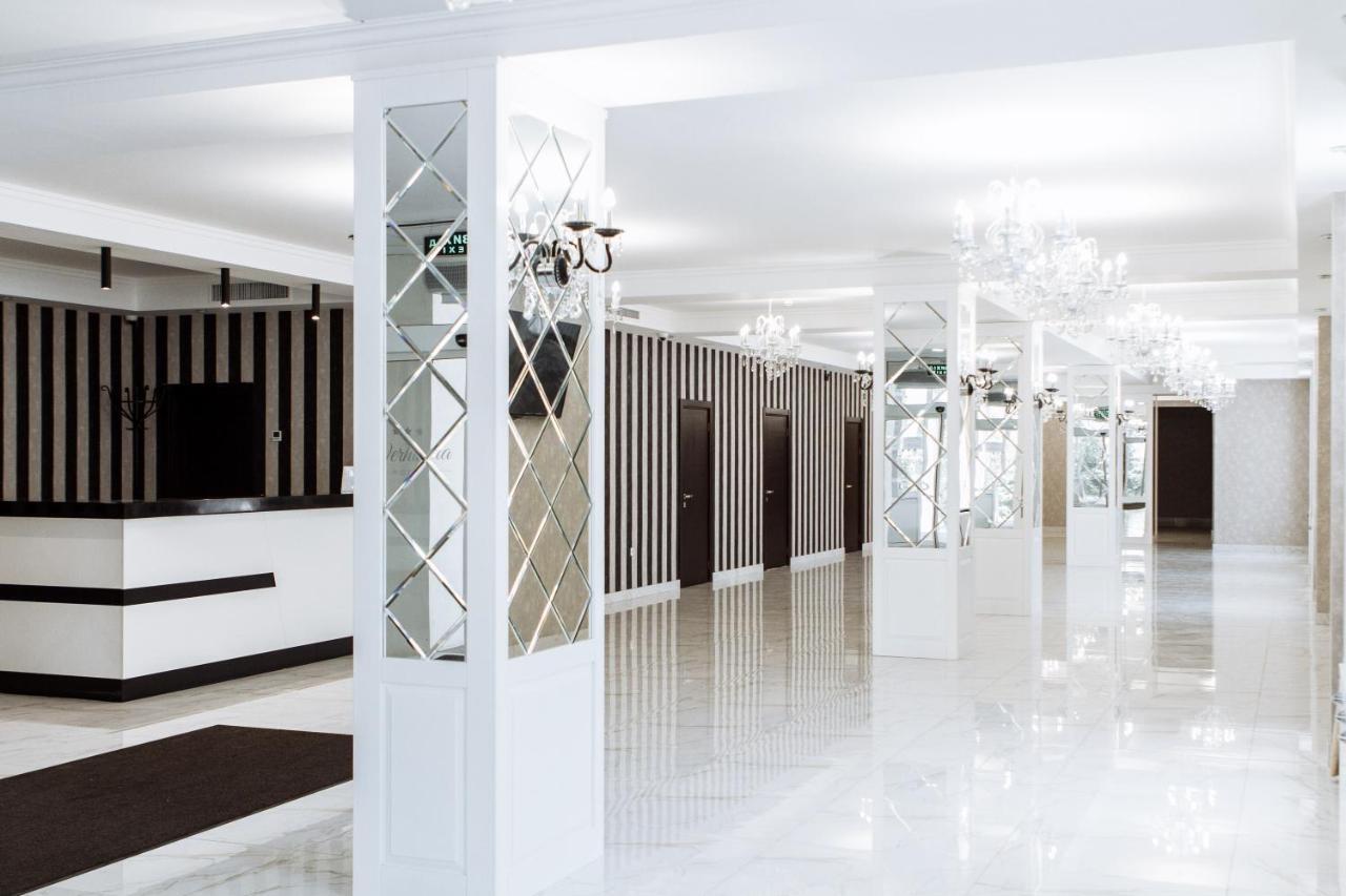 Congress Hotel Verhovina Petropavlovskaya Borshchagovka Εξωτερικό φωτογραφία